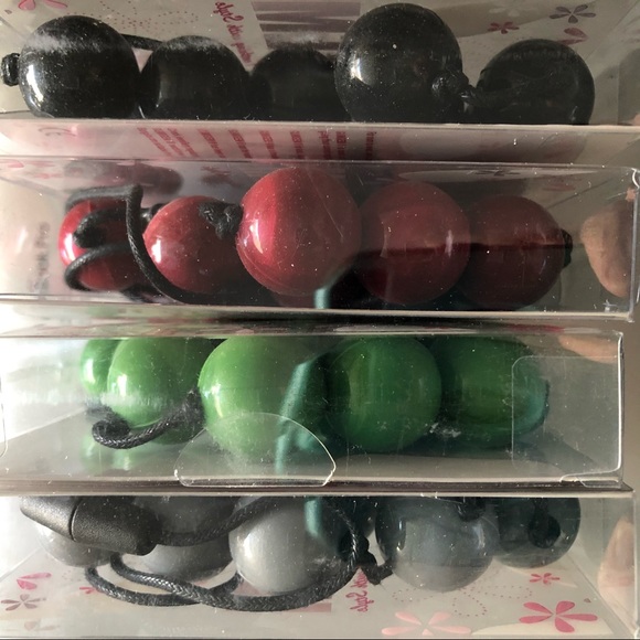 Mom’s Jewelry-Baby’s Teething Toy: Baby-Proof NonToxic Single Bracelet- 7 Colors - Picture 16 of 16